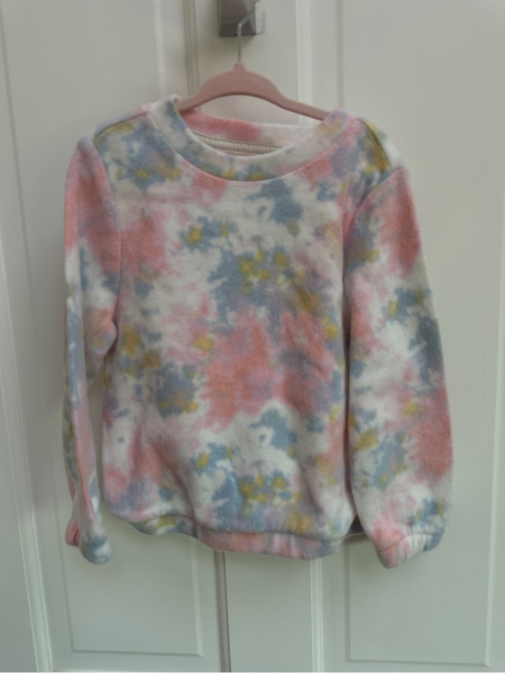 Cat & Jack Girls XS 4 5 Pastel Tie-Dye Pullover Sweater Sweatshirt Top Blouse - Picture 1 of 5